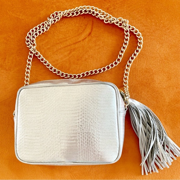 NEW Victoria’s Secret Snake Embossed Vegan Leather - Picture 4 of 6